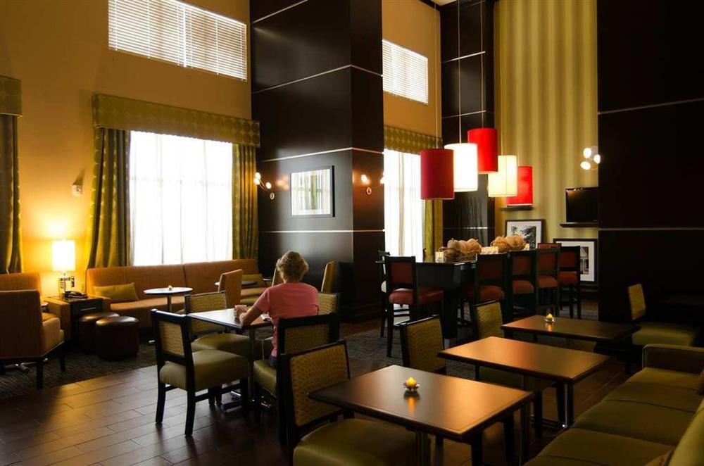 Hampton Inn & Suites Houston/League City Restoran gambar