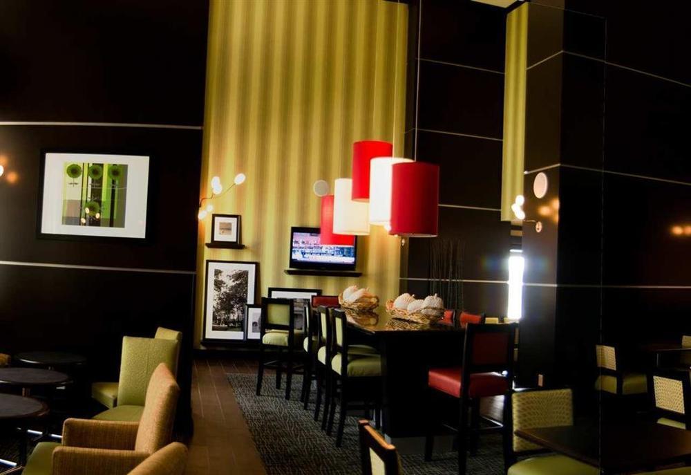 Hampton Inn & Suites Houston/League City Restoran gambar